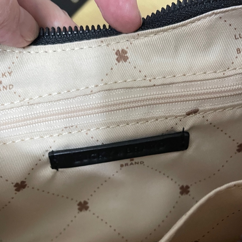 Lucky Brand Black Leather Shoulder Bag - Picture 9 of 10